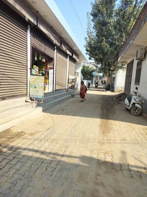   Plot at Maruti Kunj – for Sale