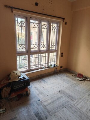 Room in  Apartment at Jadavpur – for Sale