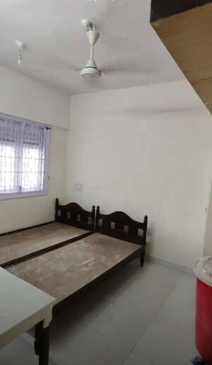 Bedroom in 2 BHK Apartment at Jai Ganesh CHS JB Nagar, Jb Nagar – for Rent