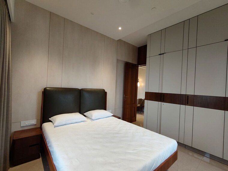 Bedroom, kalpataru-mugnus 3 Bedroom 1350 Sq.Ft. Apartment In Bandra East Mumbai 10542980