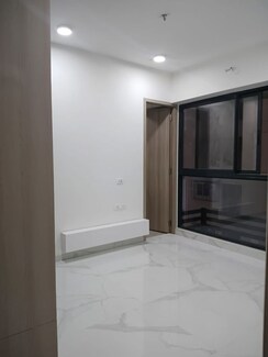 2 BHK Apartment For Rent in Ruparel Ariana