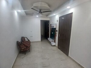 Room in 1 BHK Apartment at Sector 14 Dwarka – for Rent