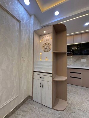 Furnished Amenities in 3 BHK Builder Floor at Uttam Nagar – for Sale