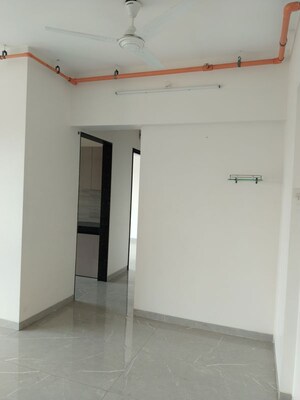 Room in 2 BHK Apartment at Veena Smart Homes, Kandivali West – for Rent
