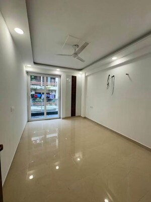 3 BHK Builder Floor For Rent in Chattarpur