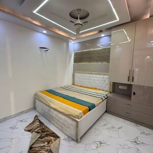 Team Area in 3 BHK Builder Floor at Uttam Nagar – for Sale