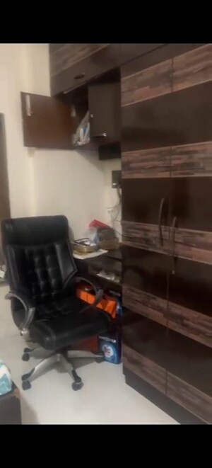 3 BHK Apartment For Rent in Patrakar CHS Bandra, Bandra East