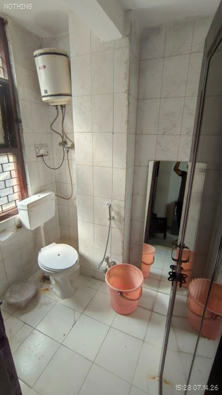Bathroom, malviya nagar 1 RK 400 Sq.Ft. Builder Floor In Malviya Nagar Delhi 10543322