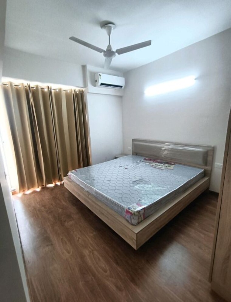 Bedroom, godrej-golf-links-evoke 2 Bedroom 975 Sq.Ft. Apartment In Sector 27 Yamuna Expressway Greater Noida 10543329