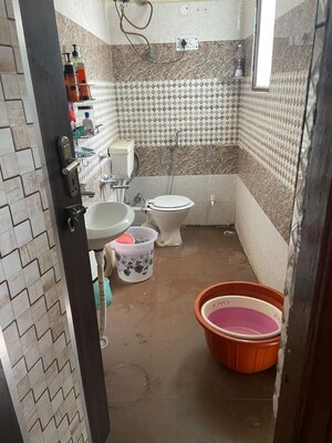 Bathroom in 2 BHK Builder Floor at Sector 46 – for Rent