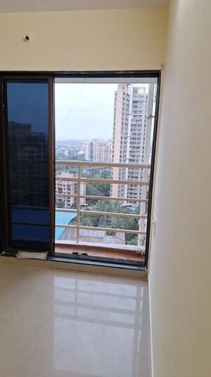 Room in 1 BHK Apartment at Raj Residency Kasarvadavali, Kasarvadavali – for Sale