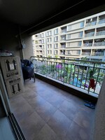 2 BHK 1000 Sq.Ft. Apartment in Mantra 29 Gold Coast