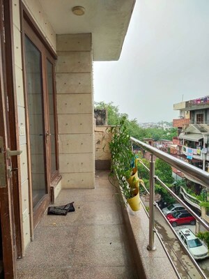 3 BHK Builder Floor For Rent in East Of Kailash