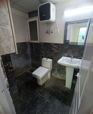 Team Area in 2 BHK Apartment at Migsun Ultimo, Omicron Iii Greater Noida – for Rent