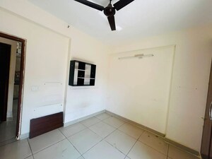 Room in 3 BHK Apartment at Sam Palm Olympia, Sector 16c Greater Noida – for Rent