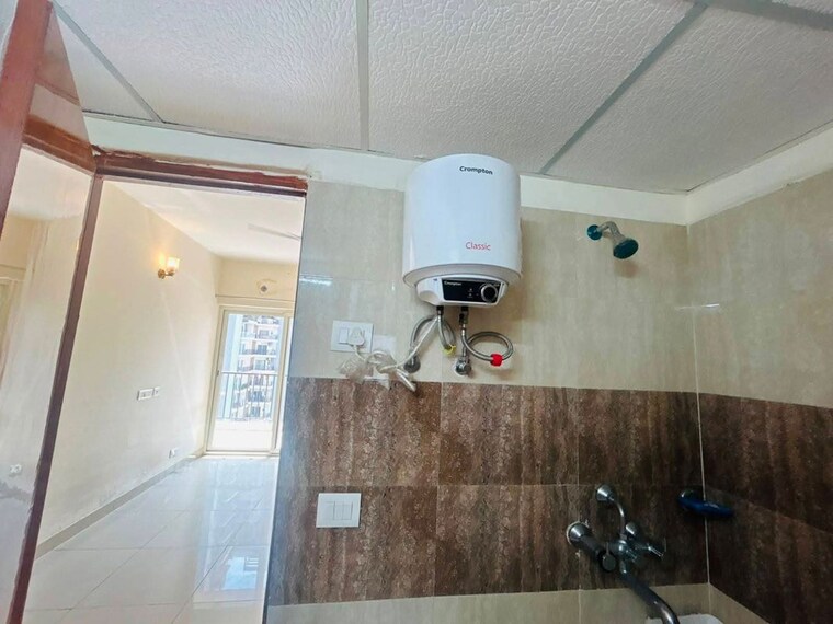 Bathroom, sam-palm-olympia 3 Bedroom 1335 Sq.Ft. Apartment In Sector 16c Greater Noida Greater Noida 10543364