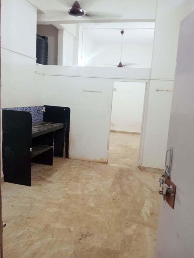 Room, atul-trans-residency 1 RK 400 Sq.Ft. Apartment In Andheri East Mumbai 10543377