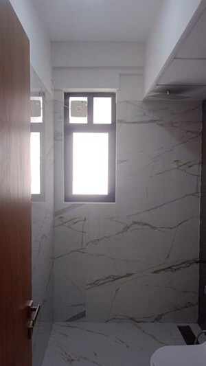 Room in 3.5 BHK Apartment at M3M Heights, Sector 65 – for Rent