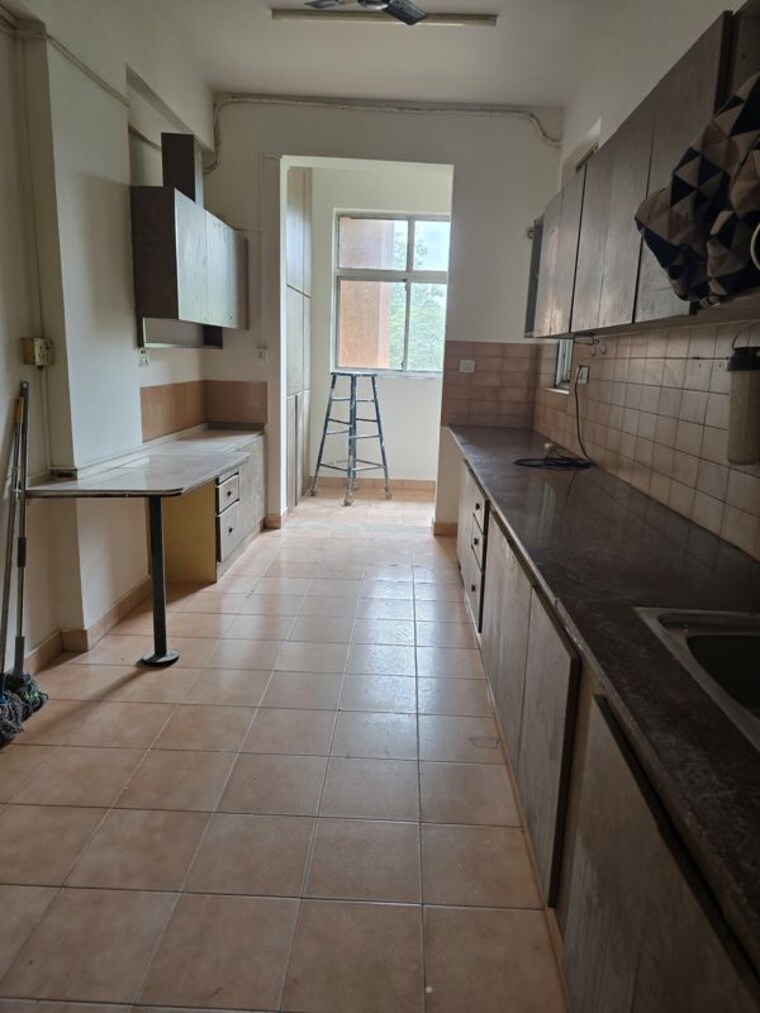 Kitchen, india-golden-enclave-apartments 3 Bedroom 1950 Sq.Ft. Apartment In Old Airport Road Bangalore 10489406