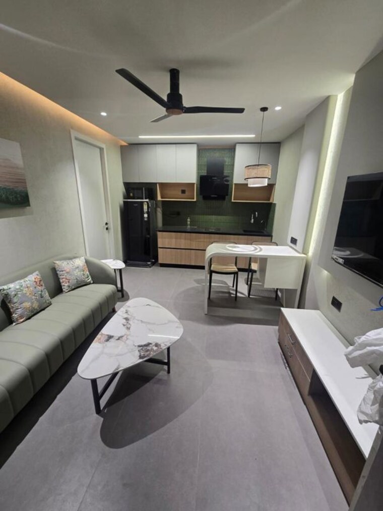 Hall, amar-dham 1 Bedroom 450 Sq.Ft. Apartment In Frazer Town Bangalore 10416473