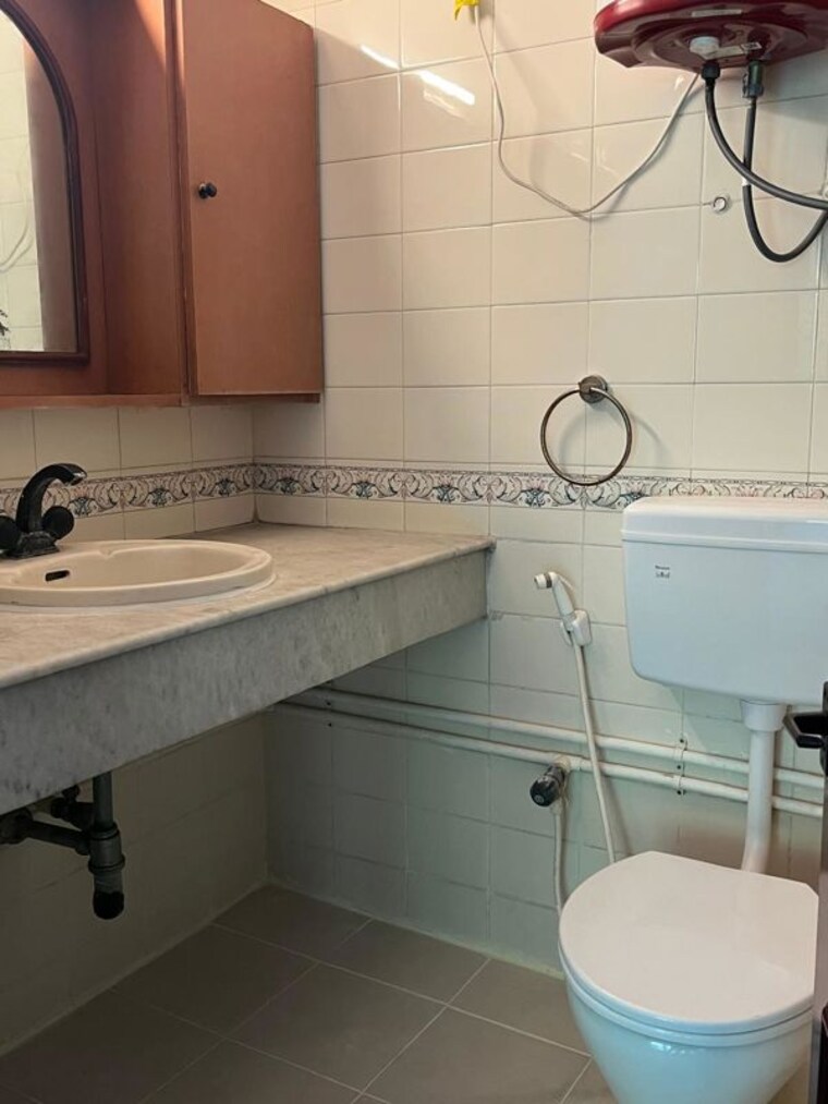 Bathroom, keystone-manor 3 Bedroom 1900 Sq.Ft. Penthouse In Richards Town Bangalore 10445742