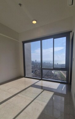 3 BHK + Prayer Room,Store Room Apartment For Sale in Piramal Mahalaxmi