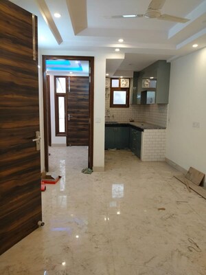2 BHK Builder Floor For Rent in Govindpuri