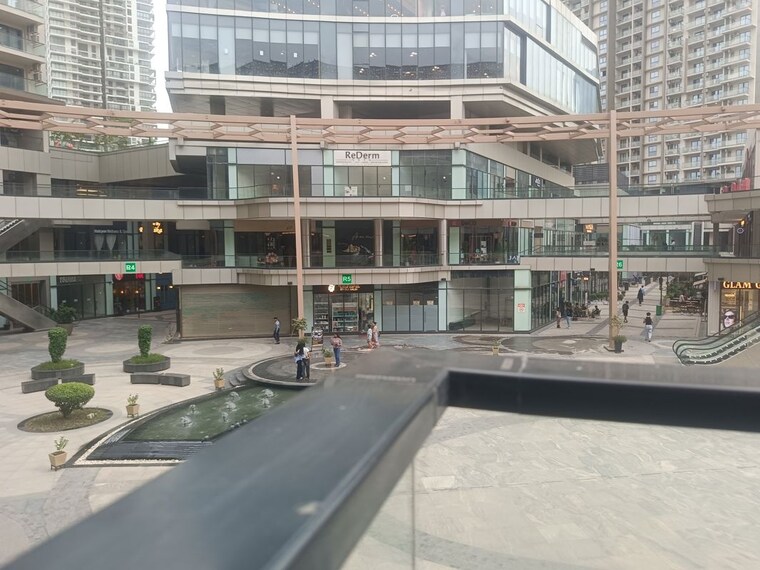 Balcony, m3m-65-avenue Commercial Showroom 100 Sq.Ft. In Sector 65 Gurgaon 10543589