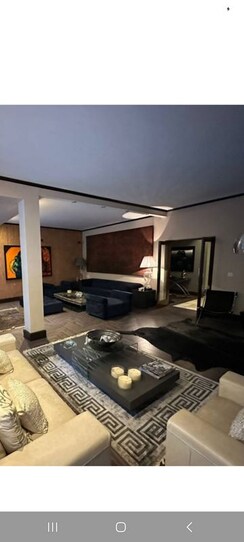 6+ BHK + Pooja Room,Servant Room,Extra Room Independent House For Sale in Panchsheel Park