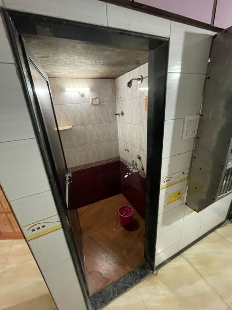 Bathroom, turbhe Pg For Boys In Turbhe 10543593