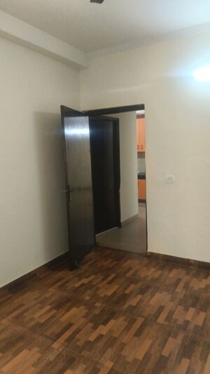 Room in 2 BHK Apartment at Gardenia Gateway, Sector 75 – for Rent