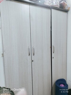 Bathroom in 3 BHK Apartment at Amrapali Silicon City, Sector 76 – for Rent