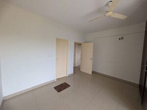 Room in 3 BHK Apartment at Mantri Webcity, Hennur – for Rent