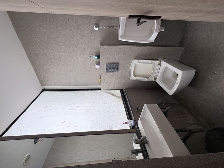 Team Area, netaji subhash place Commercial Office Space 800 Sq.Ft. In Netaji Subhash Place Delhi 10543616