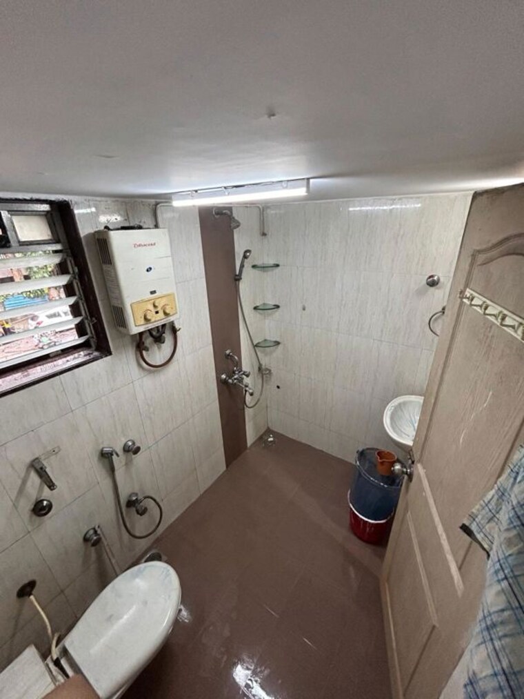 Team Area, sarla-garden 1 RK 400 Sq.Ft. Apartment In Vakola Mumbai 10543627