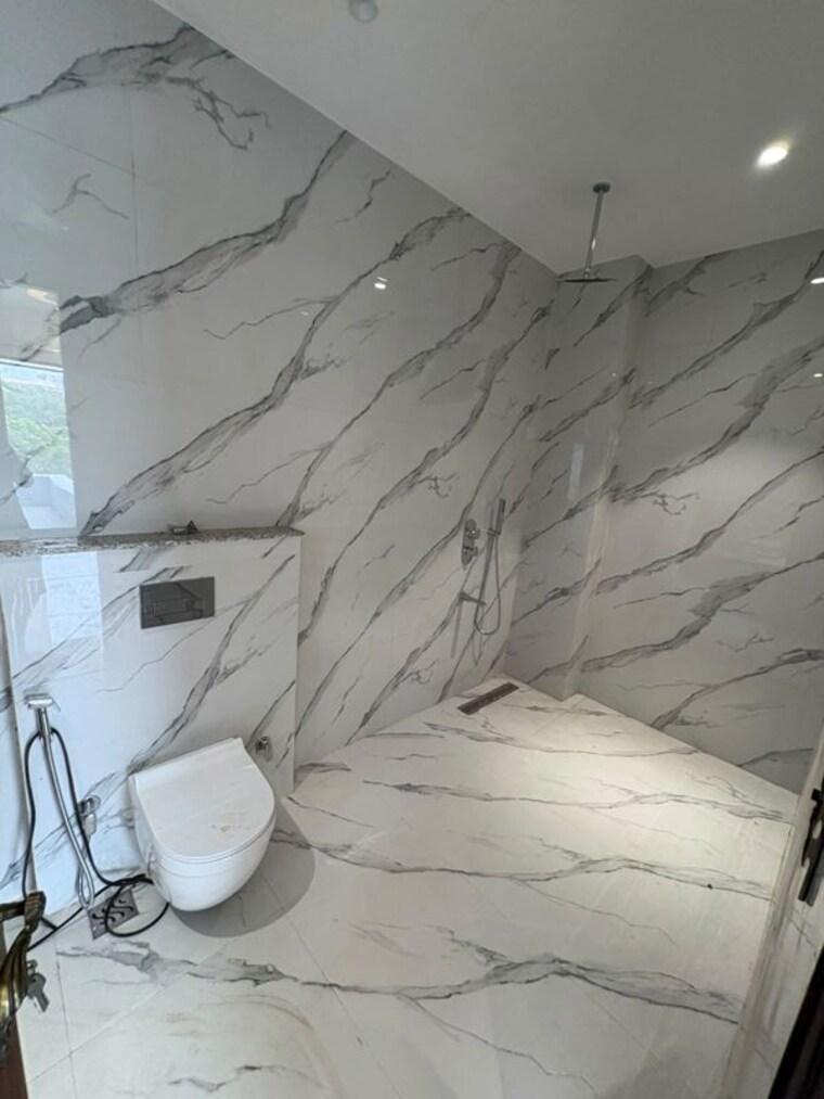 Bathroom, supertech-mart 4 Bedroom 2650 Sq.Ft. Apartment In Sector 74 Noida 10543625