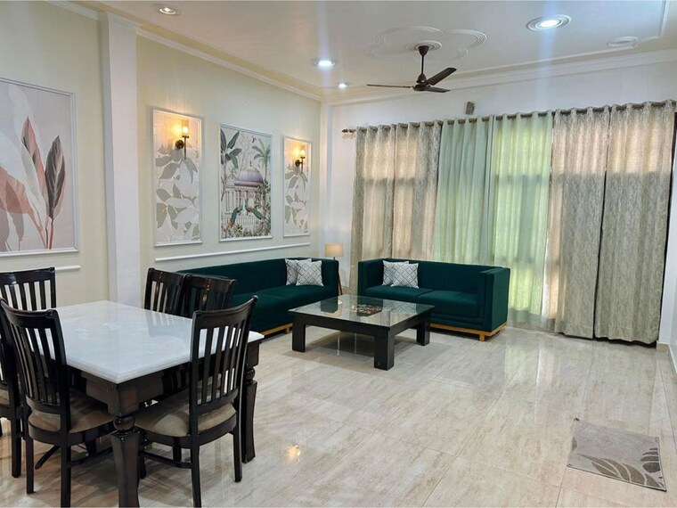 Gym, gamma ii greater noida 5 Bedroom 120 Sq.Mt. Independent House In Gamma Ii Greater Noida Greater Noida 10543628