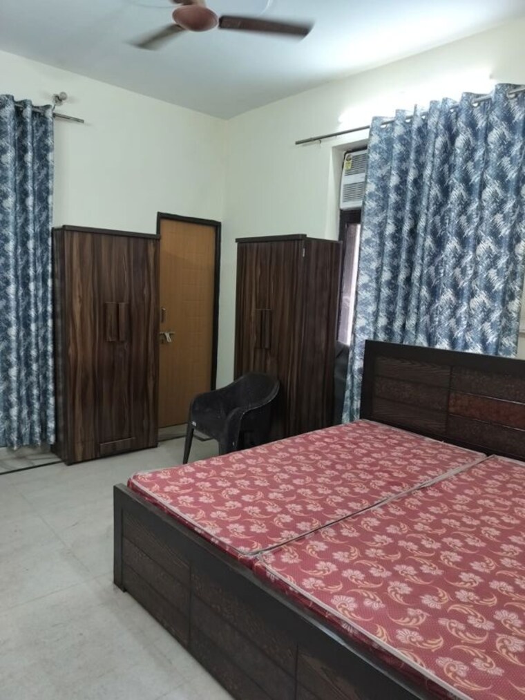 Bedroom, ss-southend-floors 2 Bedroom 1800 Sq.Ft. Builder Floor In South City 2 Gurgaon 10543651