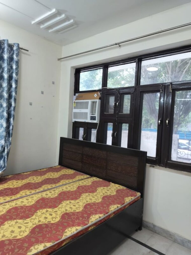 Bedroom, ss-southend-floors 2 Bedroom 1800 Sq.Ft. Builder Floor In South City 2 Gurgaon 10543651