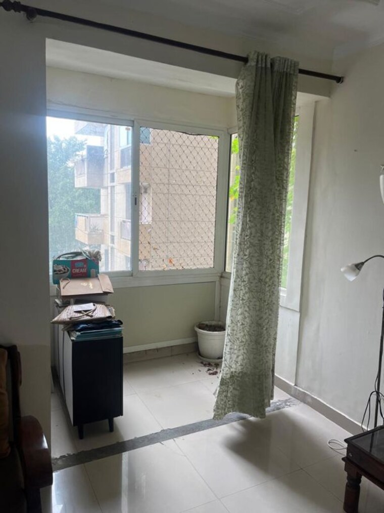 Bathroom, rwa-jalvayu-towers 3 Bedroom 1350 Sq.Ft. Apartment In Sector 47 Noida 10543652
