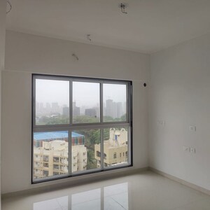 Room in 2 BHK Apartment at Dem Phoenix, Malad East – for Rent