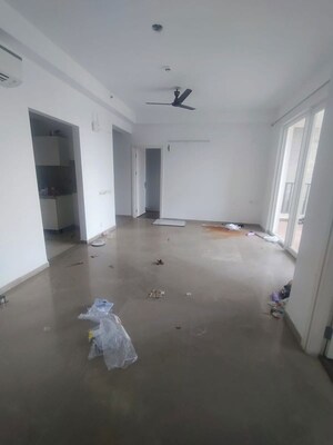 Room in 3 BHK Apartment at Mapsko Mount Ville, Sector 79 – for Rent