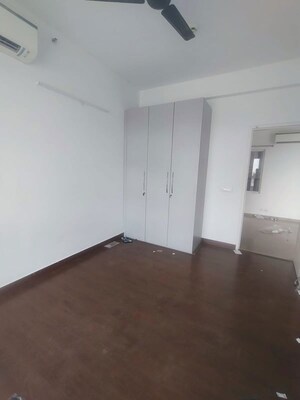 Room in 3 BHK Apartment at Mapsko Mount Ville, Sector 79 – for Rent