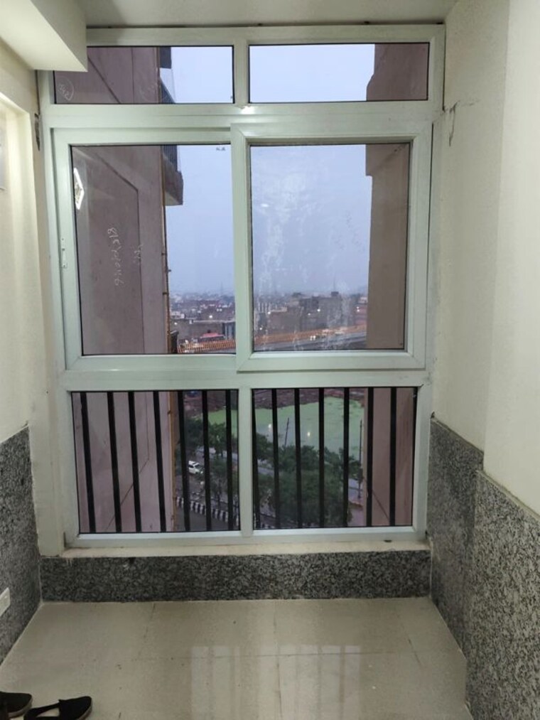 Bedroom, amrapali-hanging-gardens 3 Bedroom 1350 Sq.Ft. Apartment In Sector 107 Noida 10543700