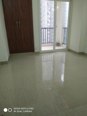 Room in 2 BHK Apartment at Newtech La Palacia, Tech Zone 4 Greater Noida – for Rent
