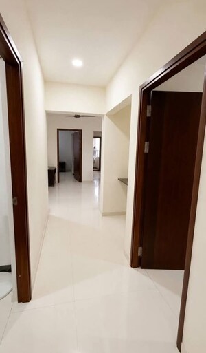 Room in 3 BHK Apartment at Prestige Beverly Hills, Kokapet – for Rent