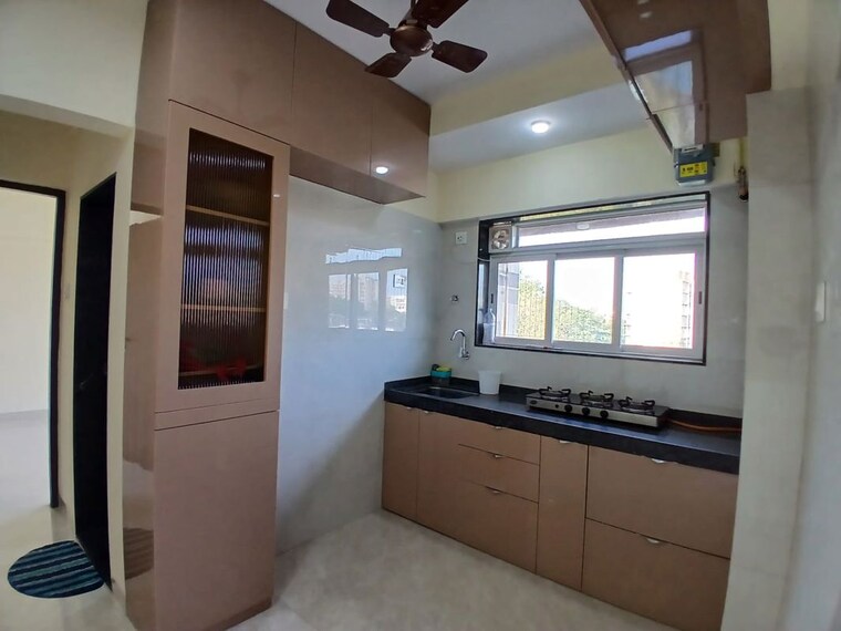Kitchen, rohini sector 24 3 Bedroom 915 Sq.Ft. Apartment In Rohini Sector 24 Delhi 10543781