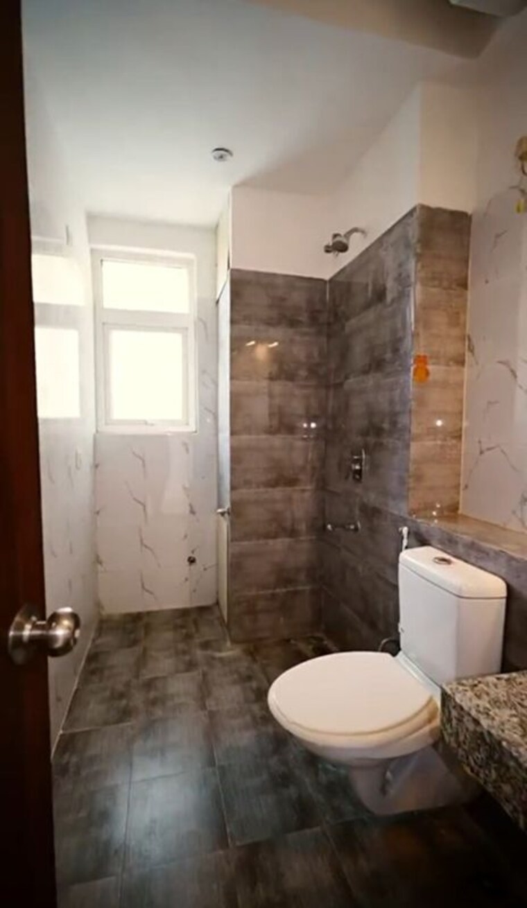 Bathroom, umang-winter-hills 2 Bedroom 1342 Sq.Ft. Apartment In Sector 77 Gurgaon 10543775