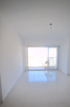 Room in 3.5 BHK Apartment at Richa Bougainvillea, Kalina – for Sale