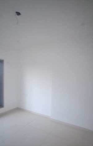 Room in 3.5 BHK Apartment at Richa Bougainvillea, Kalina – for Sale